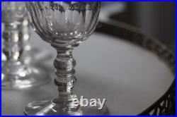 Lot de 7 Anciens Verres à Vin ou Porto en Cristal Baccarat, Modèle Gondole Lot de 7 Anciens Verres à Vin ou Porto en Cristal Baccarat, Modèle Gondole