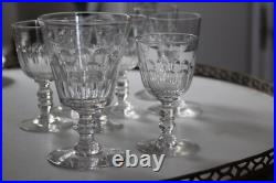 Lot de 7 Anciens Verres à Vin ou Porto en Cristal Baccarat, Modèle Gondole Lot de 7 Anciens Verres à Vin ou Porto en Cristal Baccarat, Modèle Gondole