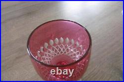 Lot de 8 anciens verres en cristal de couleur rouge Saint Louis Baccarat