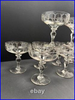 Lot de 9 Coupes à Champagne en Cristal de Baccarat / Saint Louis Gravé XIXe