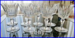 Lot de huit verres à vin rouge Baccarat en cristal taillé modèle Piccadilly 14cm