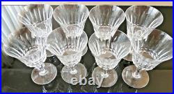 Lot de huit verres à vin rouge Baccarat en cristal taillé modèle Piccadilly 14cm