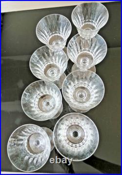 Lot de huit verres à vin rouge Baccarat en cristal taillé modèle Piccadilly 14cm