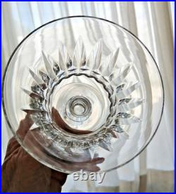 Lot de huit verres à vin rouge Baccarat en cristal taillé modèle Piccadilly 14cm