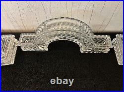 Lots 4 chemins de table modèle Tors/ Bambou clair cristal Baccarat (prix des 4) Lots 4 chemins de table modèle Tors/ Bambou clair cristal Baccarat (prix des 4)