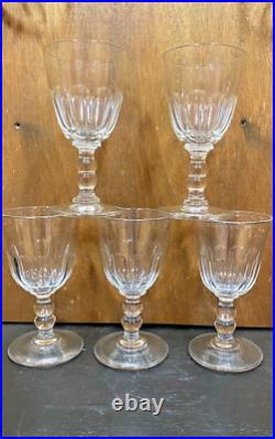 Magnifique Lot De 5 Verres Cristal Baccarat Modèle Clermont Côtes Plate Magnifique Lot De 5 Verres Cristal Baccarat Modèle Clermont Côtes Plate