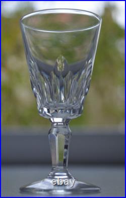 Magnifique Lot De 6 Petits Verres En Cristal De Baccarat Signe Magnifique Lot De 6 Petits Verres En Cristal De Baccarat Signe