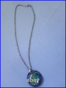 Ortega à Baccarat Pendentif verre cristal bleu & inclusion de cercles métal