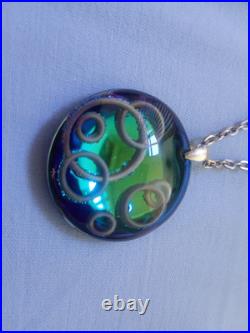 Ortega à Baccarat Pendentif verre cristal bleu & inclusion de cercles métal