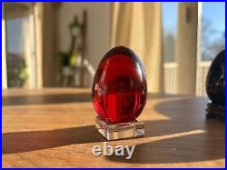 Ouf en cristal de Baccarat rouge, noir et ambré. Comme neufs ensemble ou séparés