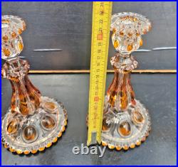 Paire De Bougeoirs En Cristal De Baccarat Couleur Ambre