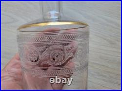 Paire de carafons doré, en cristal de Baccarat (prix de la paire)
