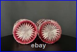 Paire de flacons anciens en cristal taillé rouge rubis Maison Baccarat Paire de flacons anciens en cristal taillé rouge rubis Maison Baccarat