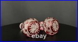 Paire de flacons anciens en cristal taillé rouge rubis Maison Baccarat Paire de flacons anciens en cristal taillé rouge rubis Maison Baccarat