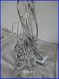 Pied de lampe ancien en cristal de BACCARAT modèle torsadé