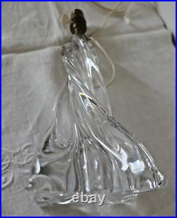 Pied de lampe ancien en cristal de BACCARAT modèle torsadé