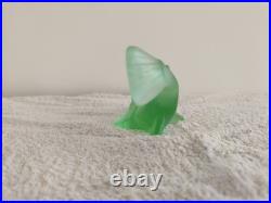 Poisson vert Baccarat France Cristal satiné signé 14 cm tor