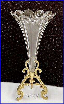 Rare vase cornet en cristal taillé et bronze BACCARAT Fin XIXe début 1900