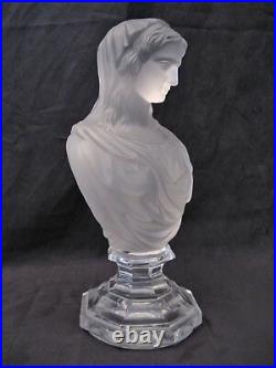 Sculpture cristal signée Baccarat buste de femme époque XX ème siècle