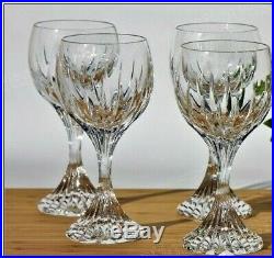 Série de 4 verres à vin de Bordeaux n°4 en cristal de Baccarat modèle Massena