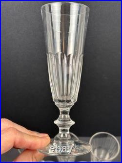 Série de 7 Flûtes à Champagne en Cristal de Baccarat Taillés Pans Coupés XIXe