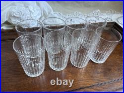 Série de 8 petits verres gobelets en cristal de Baccarat Modèle Nancy 7,7cm