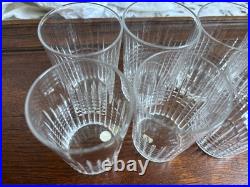 Série de 8 petits verres gobelets en cristal de Baccarat Modèle Nancy 7,7cm