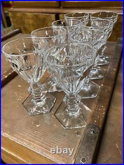 Série de 8 verres à porto en cristal de Baccarat Modèle Harcourt