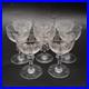 Serie_de_huit_verres_a_liqueur_en_cristal_grave_de_Baccarat_modele_Pompadour_01_nkts