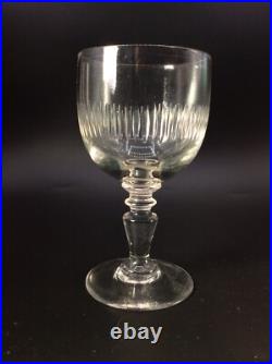 Série de trois verres à eau en cristal taillé de Baccarat modèle Renaissance