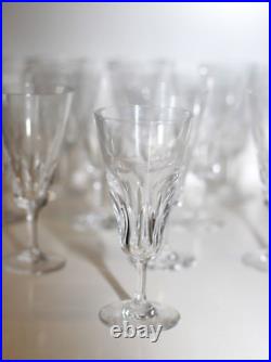 Série de verres en cristal de Baccarat modèle cote d'Azur