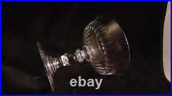 Service de 5 coupes a champagne forme tulipe cotes creuse en cristal de Baccarat