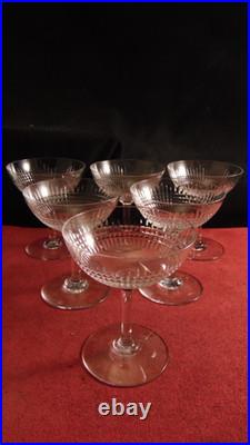 Service de 6 coupes a champagne en cristal de Baccarat Modèle Nancy