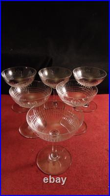 Service de 6 coupes a champagne en cristal de Baccarat Modèle Nancy