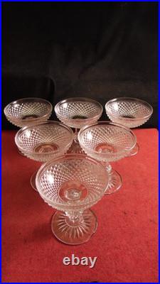 Service de 6 coupes a champagne en cristal de Baccarat modèle Diamants biseaux