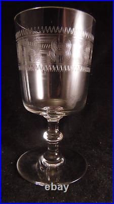 Service de 6 verres a eau en cristal de Baccarat forme cylindrique gravure 3458