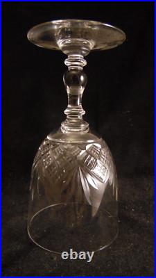 Service de 6 verres a eau en cristal de Baccarat modèle Douai