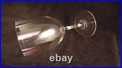 Service de 6 verres a eau en cristal de Baccarat modèle Perfection