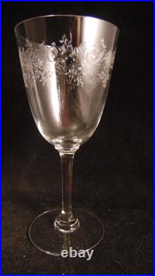 Service de 6 verres a eau en cristal de Baccarat modèle Sevigné