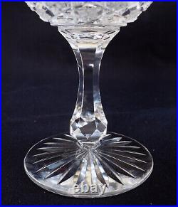 Service de 6 verres à liqueur en cristal de Baccarat, modèle Lorient 9,3cm Service de 6 verres à liqueur en cristal de Baccarat, modèle Lorient 9,3cm