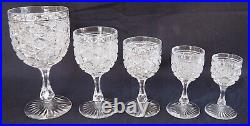 Service de 6 verres à liqueur en cristal de Baccarat, modèle Lorient 9,3cm Service de 6 verres à liqueur en cristal de Baccarat, modèle Lorient 9,3cm