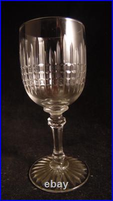 Service de 8 verres vin blanc cristal de Baccarat modèle Dombasle (Nancy luxe)