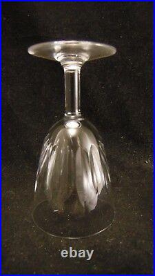 Service de 9 verres à vin blanc en cristal de Baccarat modèle Cote d'Azur