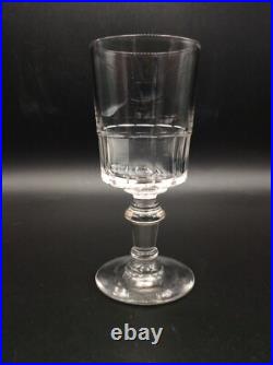 Service de six verres à vin rouge en cristal taillé de Baccarat modèle Mirabeau