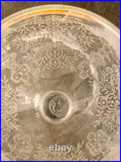 Signé Baccarat carafe en cristal gravé modèle Marillon hauteur 24,5 cm