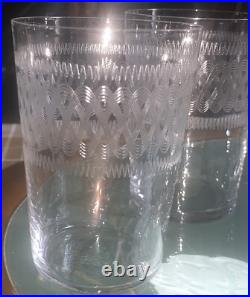 Suite de 4 verres à eau gobelet en cristal soufflé gravé XIXe Baccarat St louis