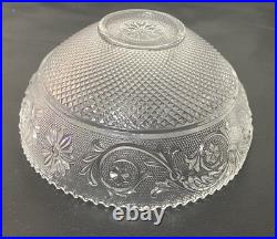 Superbe Bol / coupelle arabesque en cristal de Baccarat French crystal bowl cup