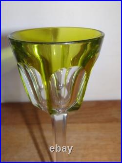 Superbe Verre à Vin du Rhin Cristal Baccarat Harcourt Vert Anis Ouraline Roemer