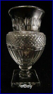 Vase Médicis en cristal de Baccarat modèle Laetitia