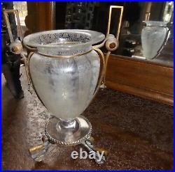 Vase en cristal gravé empire monture bronze XIXe Baccarat